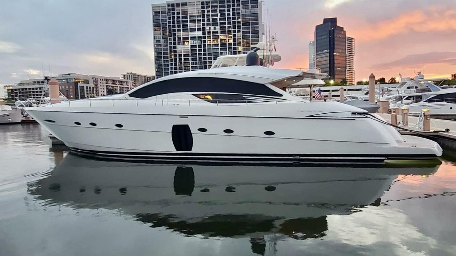 2008 Pershing 72 "Uptown Girl"