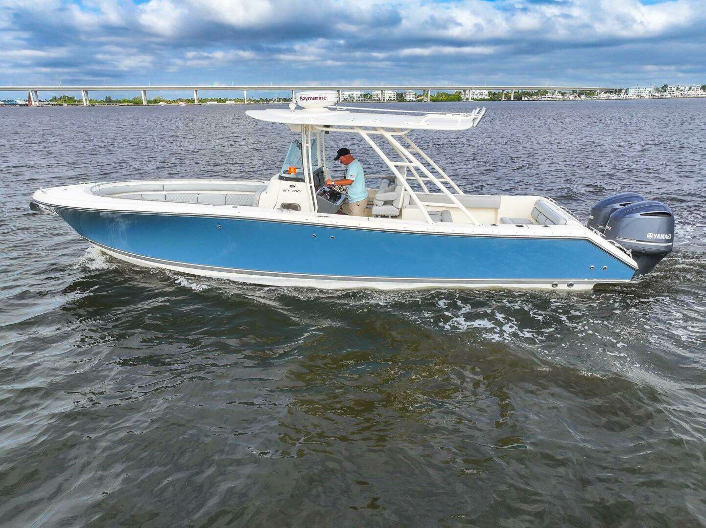 2012 31' Pursuit ST 310